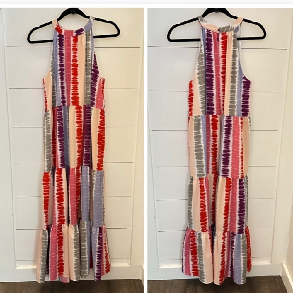 Colorful flowy woman sleeveless polyester tiered easycare lightweight maxi dress